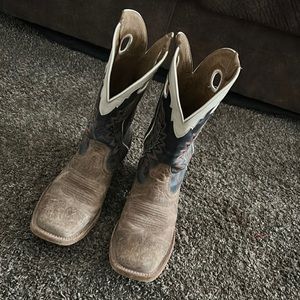 Wore for a week, there nice but a size too big for me